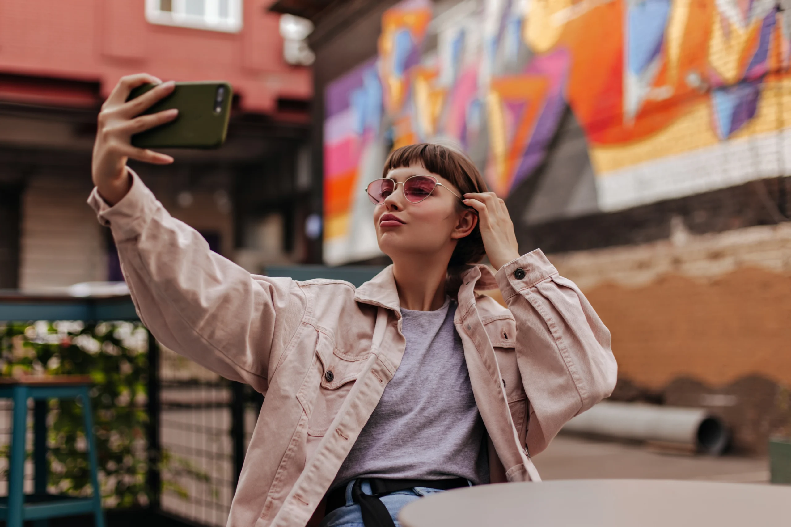 Street Style Photography in the Fashion Capital: NYC Trends and Tips